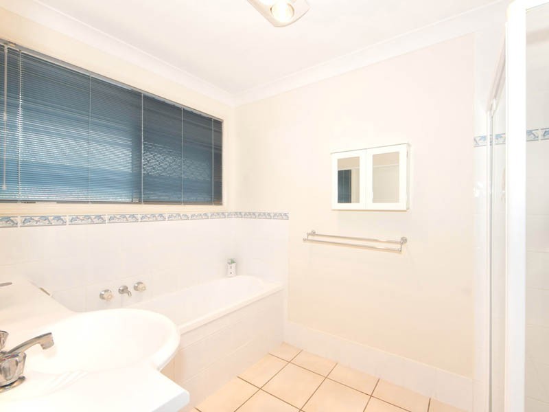 2 Barklya Crescent, Bongaree QLD 4507