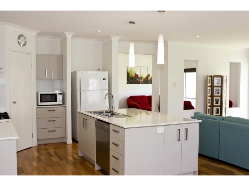 23 Pectoral Place, Banksia Beach QLD 4507