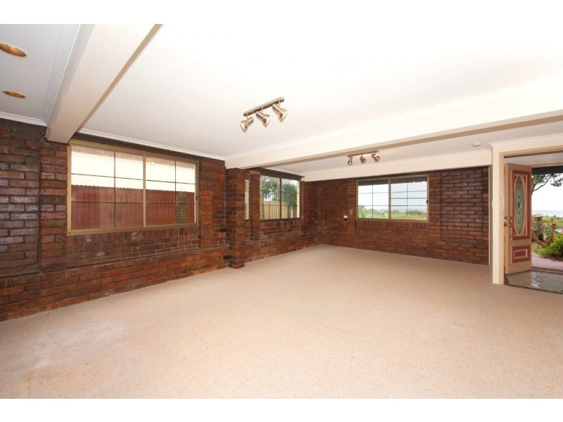 25 The Boulevarde, Bongaree QLD 4507