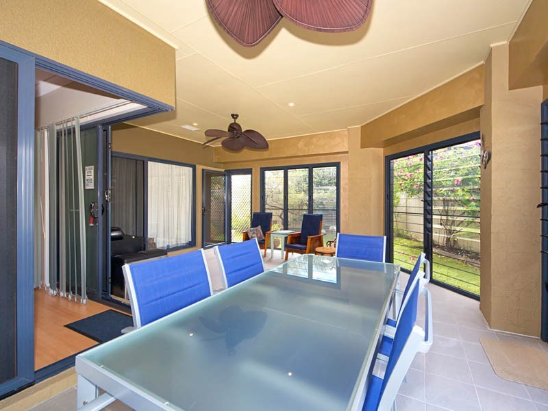 5 Fulmar Crescent, Banksia Beach QLD 4507
