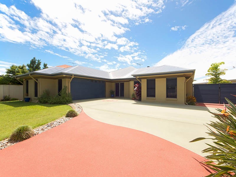 5 Fulmar Crescent, Banksia Beach QLD 4507