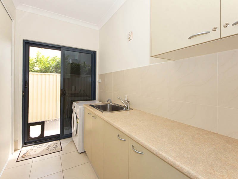 5 Fulmar Crescent, Banksia Beach QLD 4507