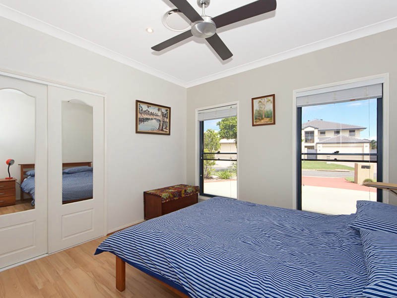 5 Fulmar Crescent, Banksia Beach QLD 4507