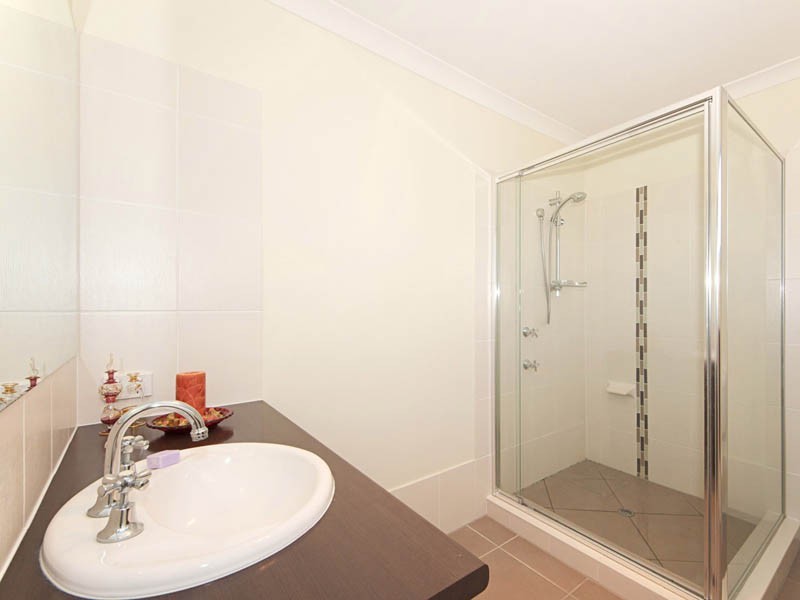 1-14 Hall Avenue, Bongaree QLD 4507