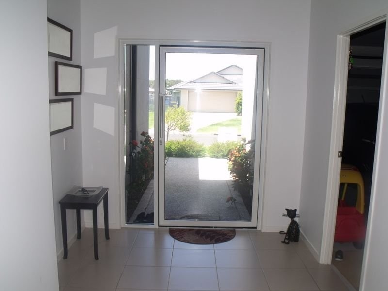 15 Dewdrop Place, Ningi QLD 4511