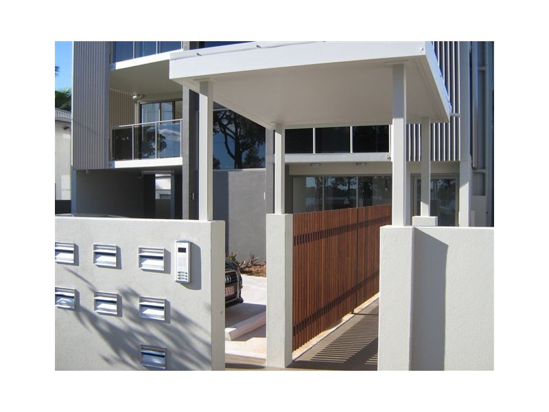 2/95 Welsby Parade, Bongaree QLD 4507