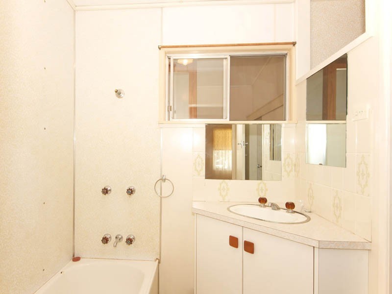 143 Sylvan Beach Esplanade, Bellara QLD 4507