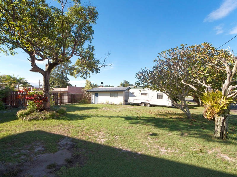 143 Sylvan Beach Esplanade, Bellara QLD 4507