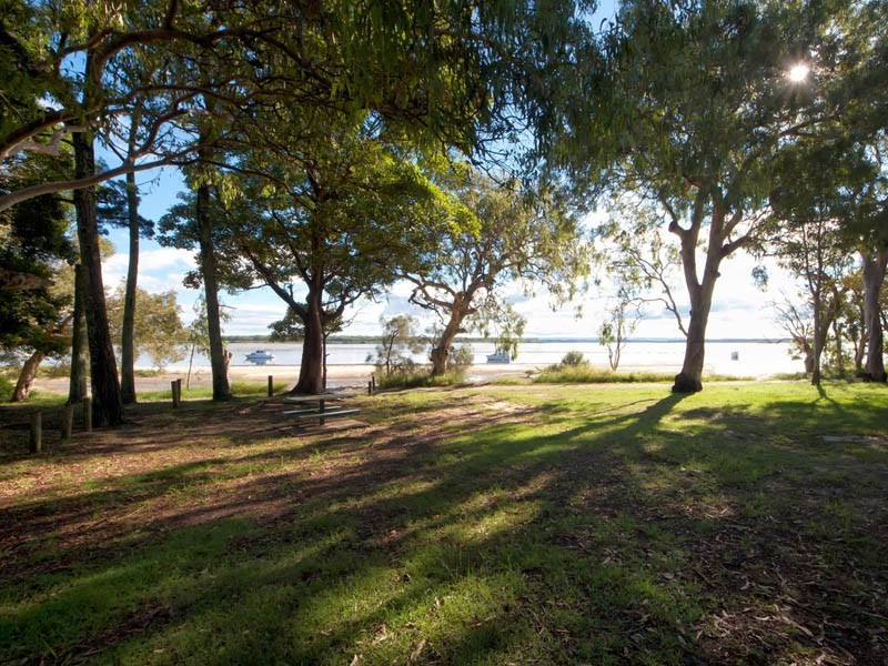 143 Sylvan Beach Esplanade, Bellara QLD 4507