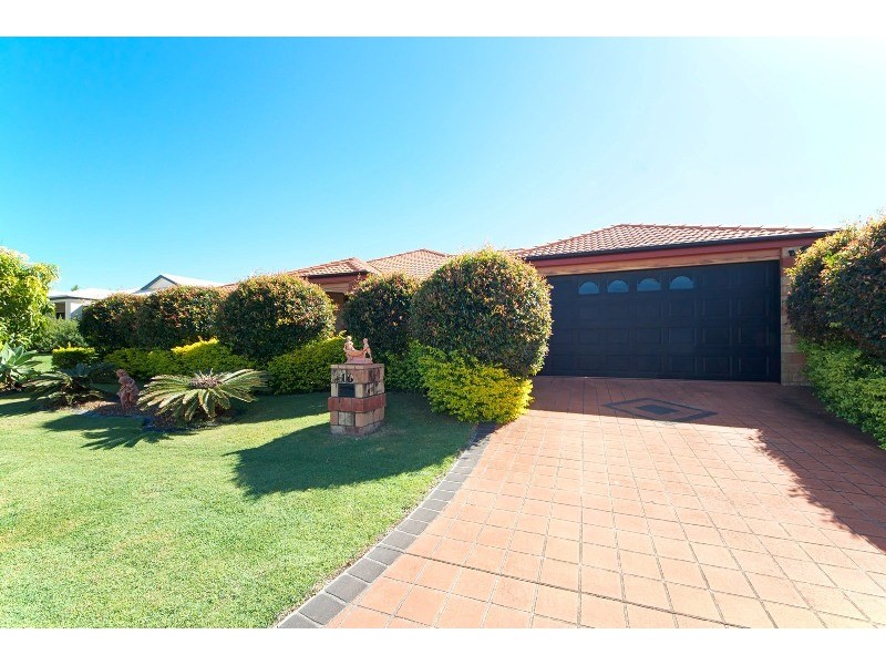 10 Avoca Esplanade, Sandstone Point QLD 4511