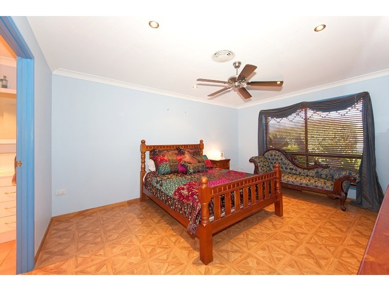 10 Avoca Esplanade, Sandstone Point QLD 4511