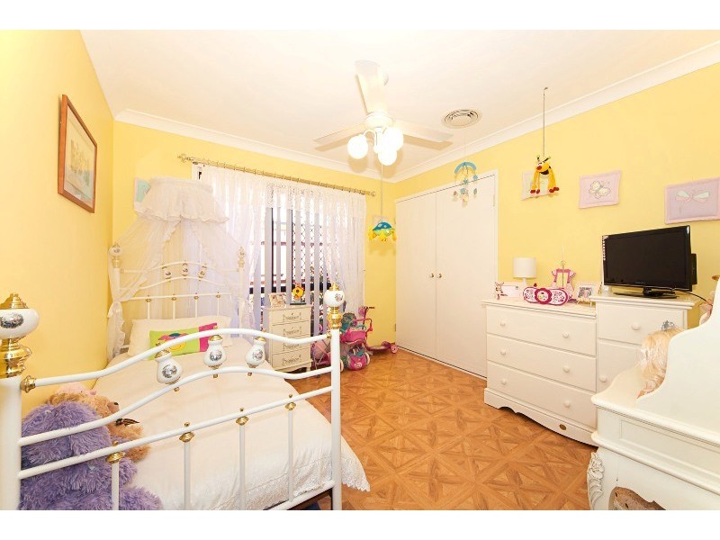 10 Avoca Esplanade, Sandstone Point QLD 4511