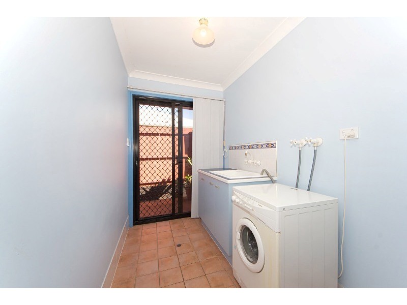 10 Avoca Esplanade, Sandstone Point QLD 4511