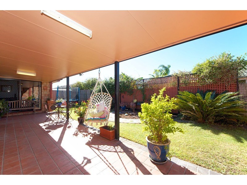 10 Avoca Esplanade, Sandstone Point QLD 4511