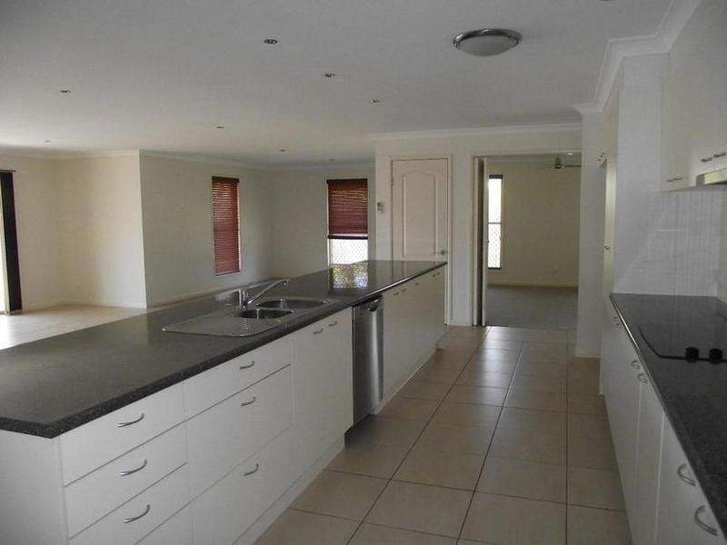 78 Kakadu Circuit, Banksia Beach QLD 4507