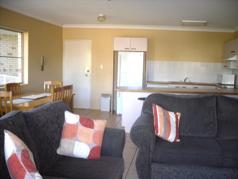 3/5 Wattle Avenue, Bongaree QLD 4507