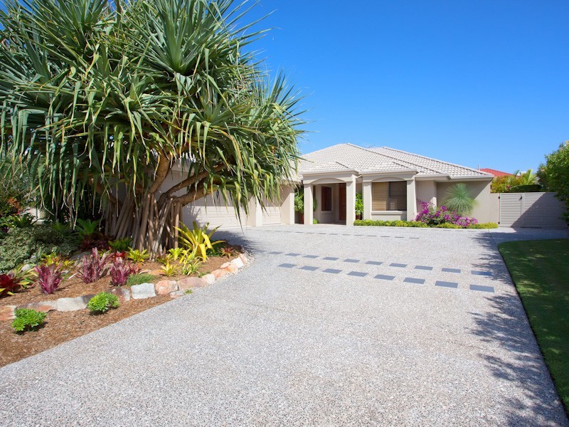 3 Seabreeze Avenue, Banksia Beach QLD 4507