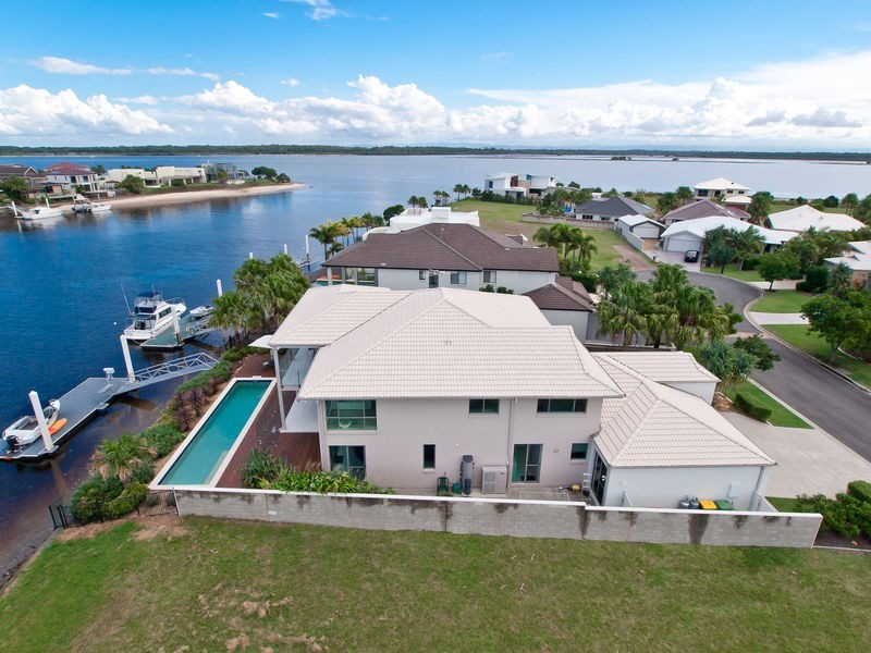 28 Teal Boulevarde, Banksia Beach QLD 4507