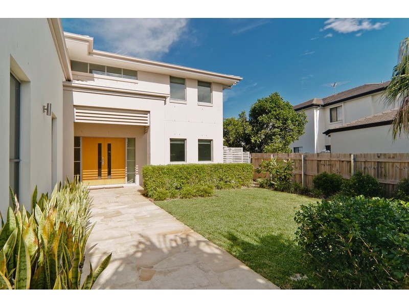 28 Teal Boulevarde, Banksia Beach QLD 4507