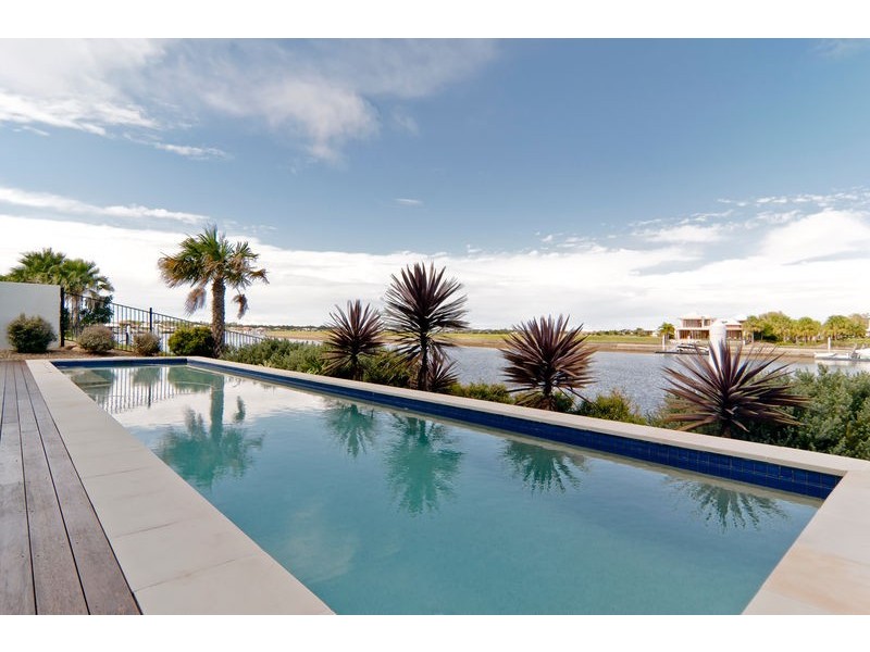 28 Teal Boulevarde, Banksia Beach QLD 4507