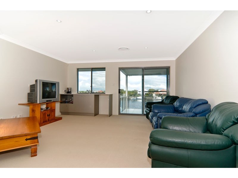 28 Teal Boulevarde, Banksia Beach QLD 4507