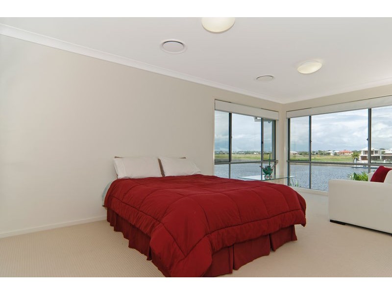 28 Teal Boulevarde, Banksia Beach QLD 4507