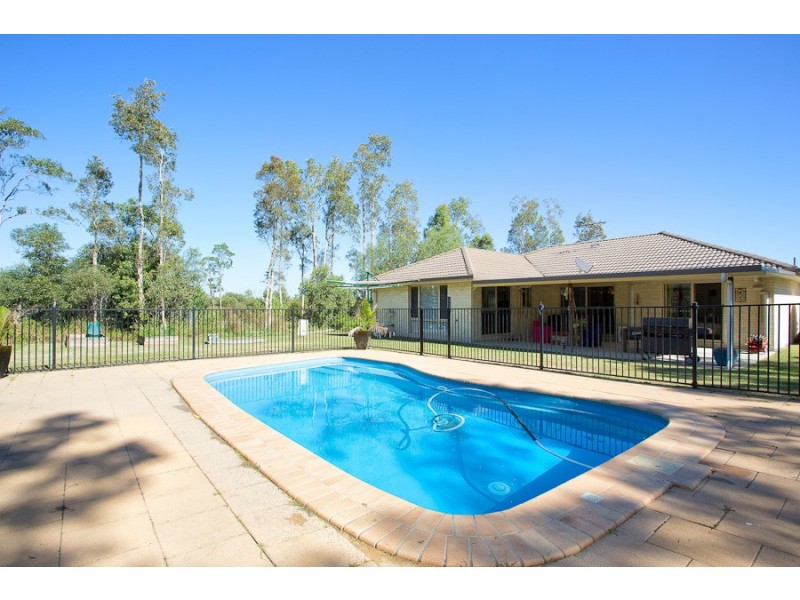 12 Hirst Court, Ningi QLD 4511