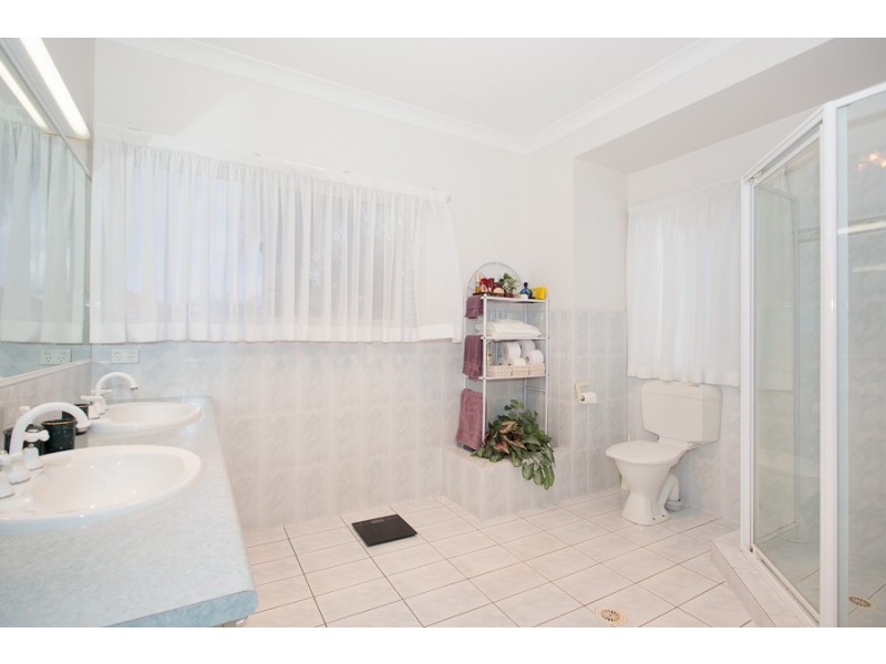 14 Castaway Court, Banksia Beach QLD 4507