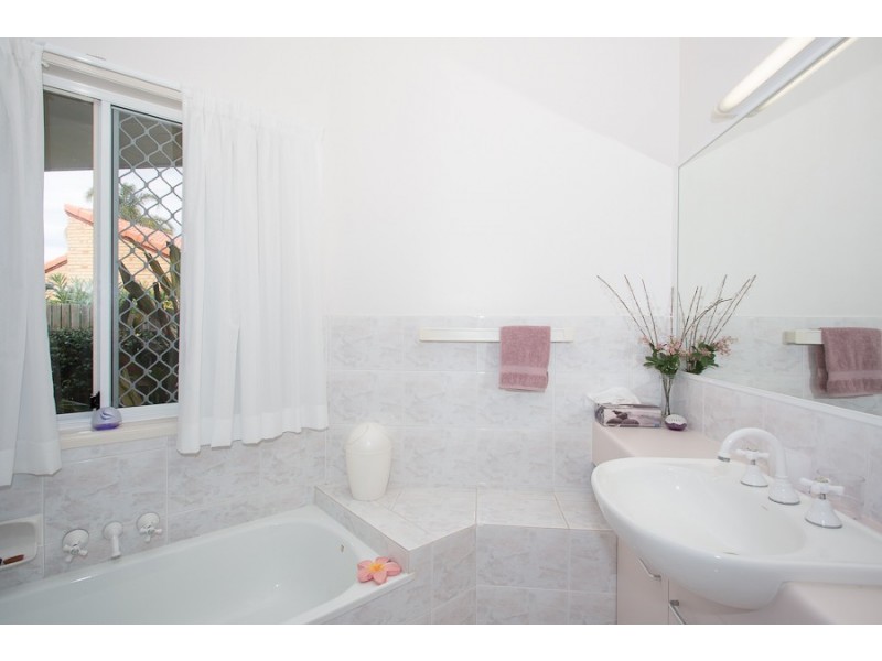 14 Castaway Court, Banksia Beach QLD 4507