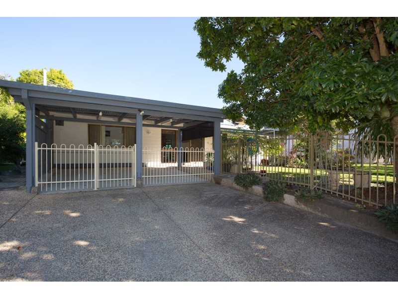 12 Cormorant Street, Bongaree QLD 4507