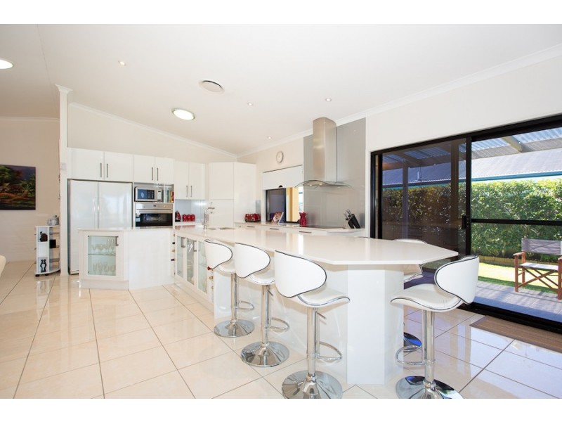 174 Endeavour Drive, Banksia Beach QLD 4507