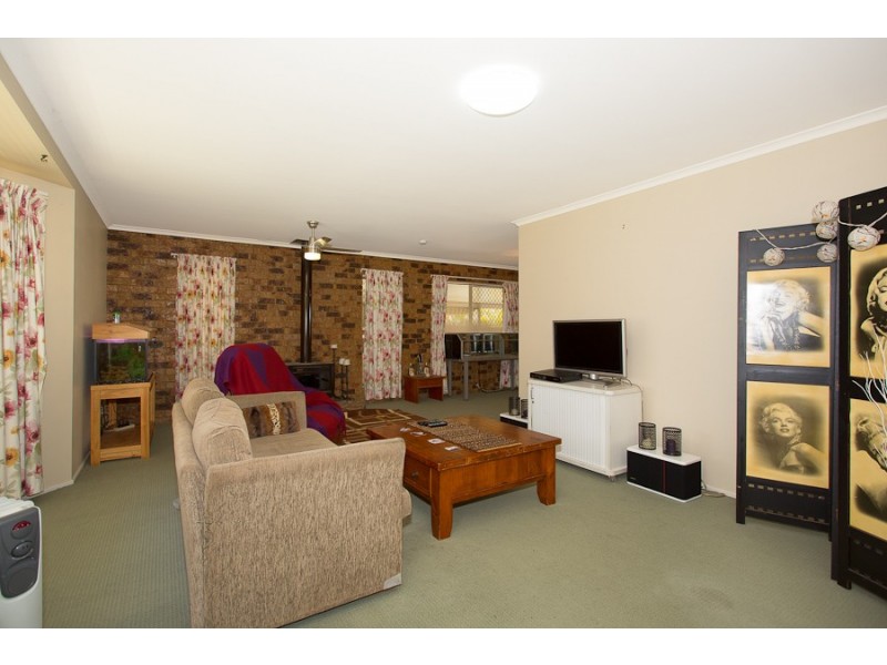 140 Peel Road, Ningi QLD 4511