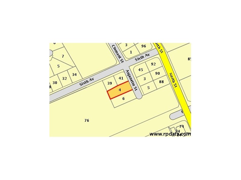 4 Anjanette Street, Woorim QLD 4507