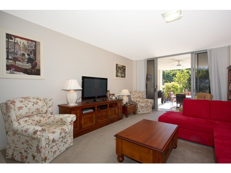 4/8 Spinnaker Drive, Sandstone Point QLD 4511