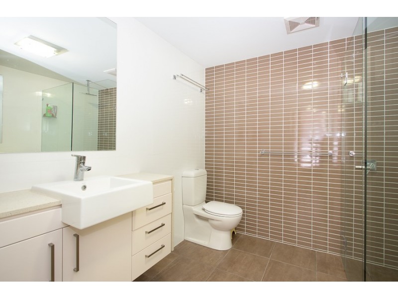 4/8 Spinnaker Drive, Sandstone Point QLD 4511