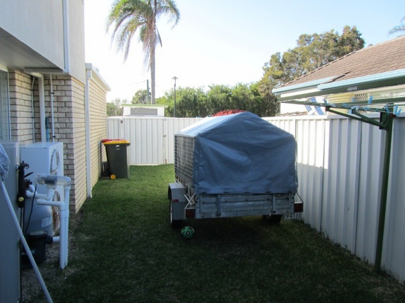 2/4 Tradewinds Drive, Banksia Beach QLD 4507