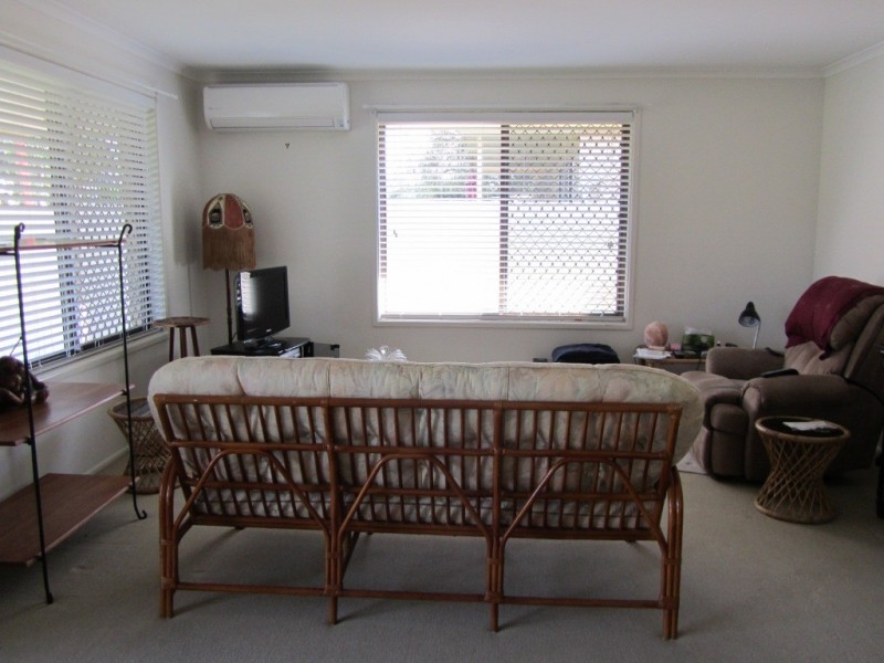 27 Lee Avenue, Bongaree QLD 4507