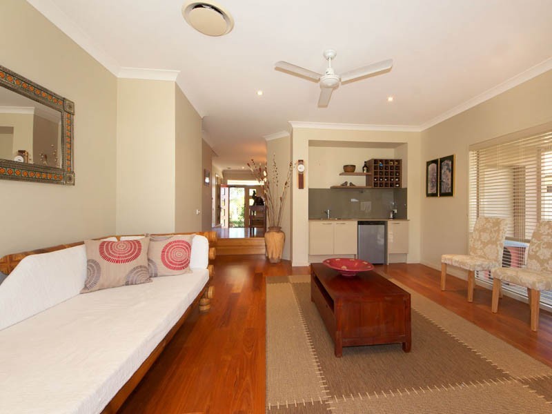 2 Seaeagle Place, Banksia Beach QLD 4507