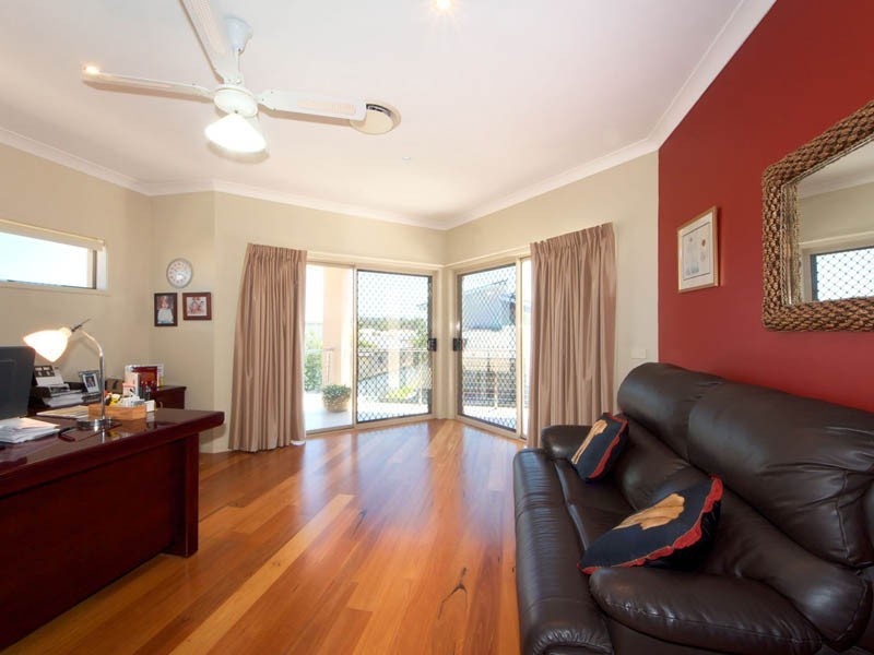 2 Seaeagle Place, Banksia Beach QLD 4507