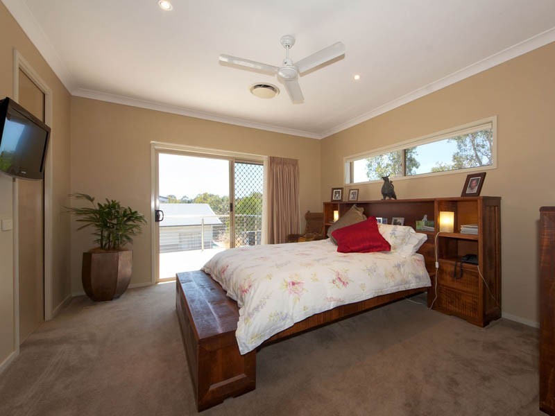 2 Seaeagle Place, Banksia Beach QLD 4507