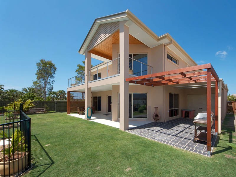 2 Seaeagle Place, Banksia Beach QLD 4507