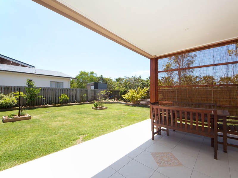 2 Seaeagle Place, Banksia Beach QLD 4507
