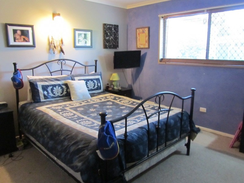 18 Hazell Avenue, Banksia Beach QLD 4507