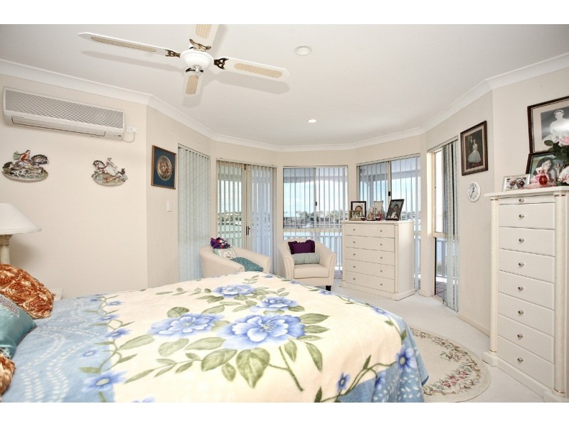 2/11 Norrland Court, Banksia Beach QLD 4507