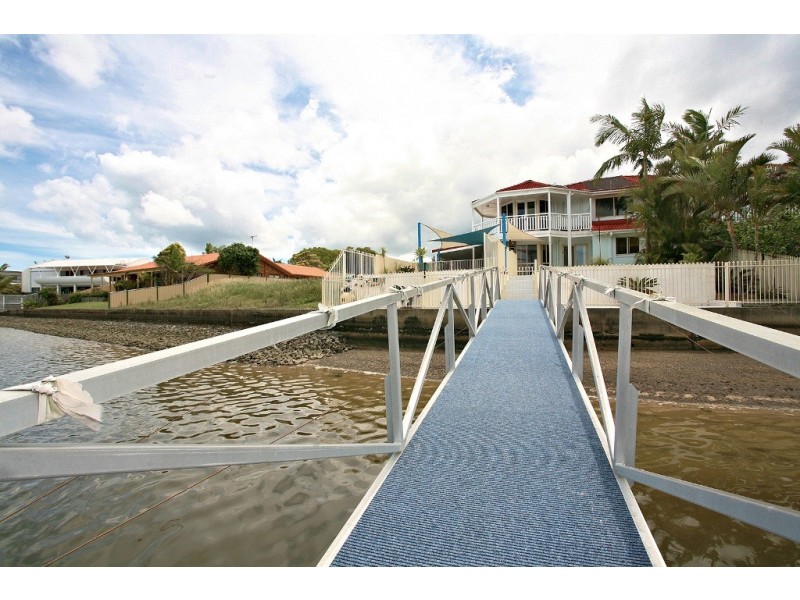 2/11 Norrland Court, Banksia Beach QLD 4507