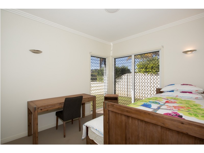 25 Protea Drive, Bongaree QLD 4507