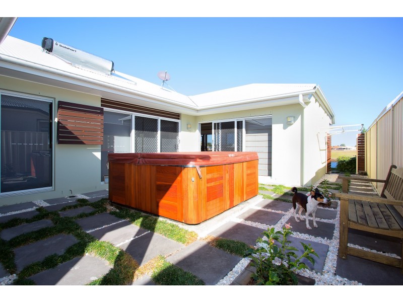 25 Protea Drive, Bongaree QLD 4507