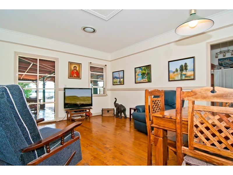 131 Ningi Esplanade, Ningi QLD 4511