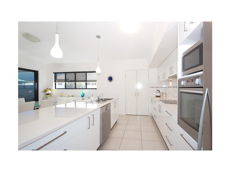 49 Kakadu Circuit, Banksia Beach QLD 4507