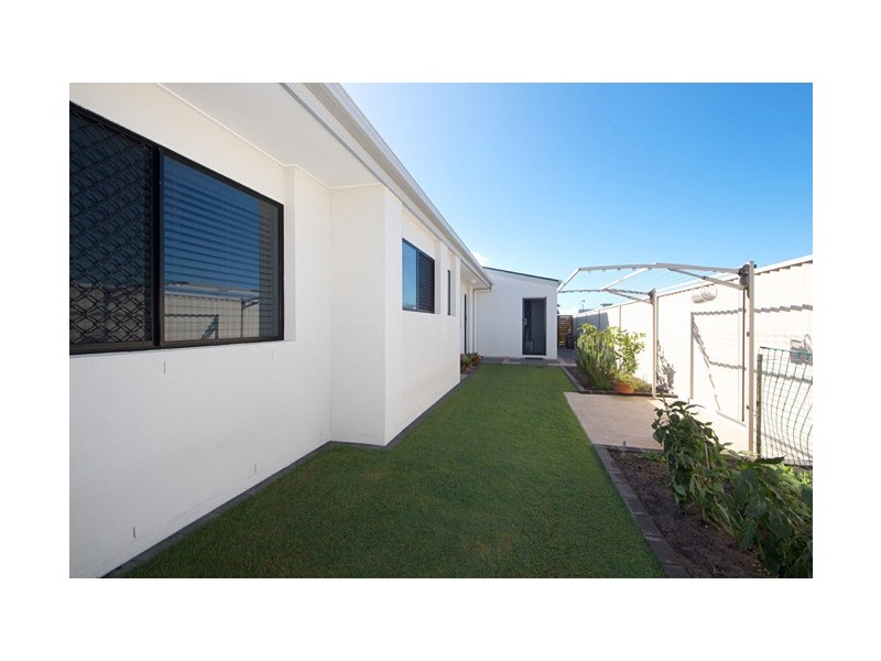 49 Kakadu Circuit, Banksia Beach QLD 4507